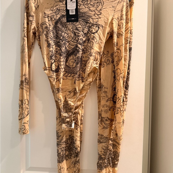 Fashion Nova Black and Cream Patterned Set - Picture 2 of 3